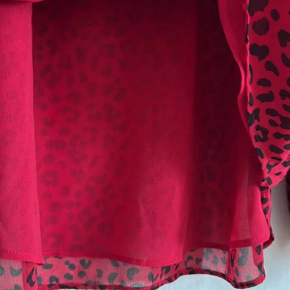 Chico’s Red Leopard Tie-Neck Blouse Size 3 (16) XL - Picture 14 of 16